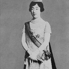 Empress Nagako height profile photo