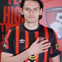 Enes Ünal height profile photo