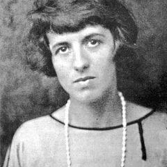 Enid Blyton height profile photo