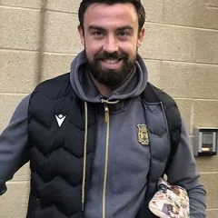 Eoghan O'Connell height profile photo