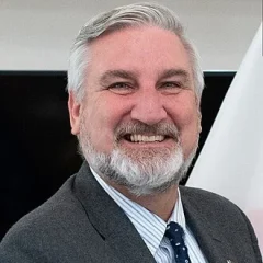 Eric Holcomb height profile photo