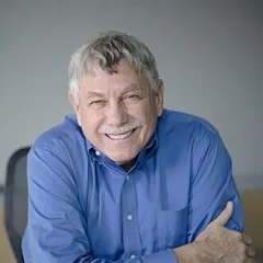 Eric Lander height profile photo