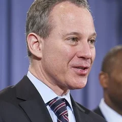 Eric Schneiderman height profile photo