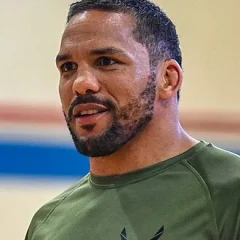 Eryk Anders height profile photo