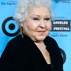Estelle Harris height profile photo