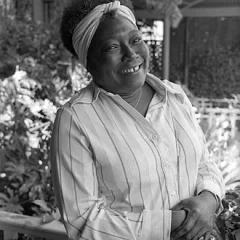 Esther Rolle height profile photo