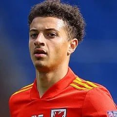 Ethan Ampadu height profile photo