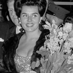 Eunice Gayson height profile photo