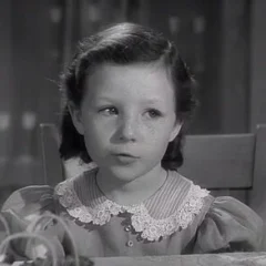 Eva Lee Kuney height profile photo