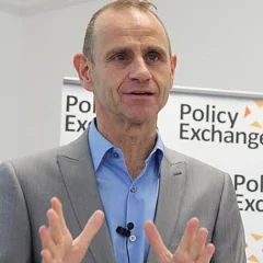 Evan Davis height profile photo