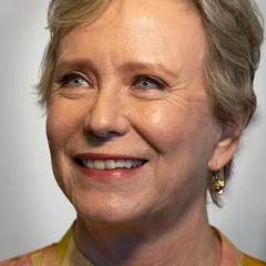 Eve Plumb height profile photo