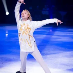 Evgeni Plushenko height profile photo