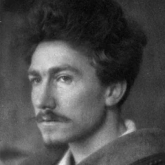 Ezra Pound height profile photo