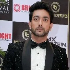 Fahmaan Khan height profile photo