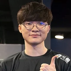 Faker (gamer) height profile photo