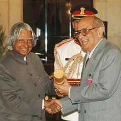 Fali Sam Nariman height profile photo