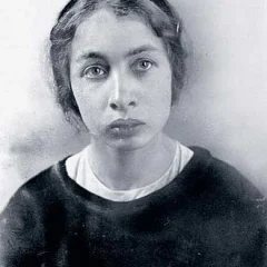 Fanny Kaplan height profile photo