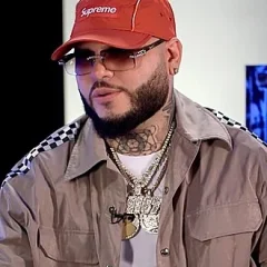 Farruko height profile photo