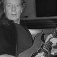 "Fast" Eddie Clarke height profile photo