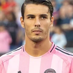 Federico Redondo height profile photo