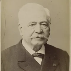 Ferdinand de Lesseps height profile photo
