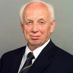Ferenc Mádl height profile photo