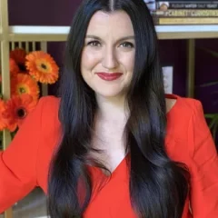 Fidji Simo height profile photo