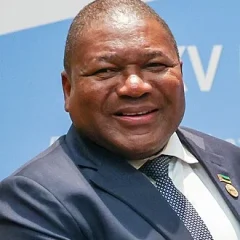 Filipe Nyusi height profile photo