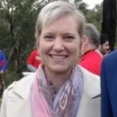 Fiona Richardson height profile photo