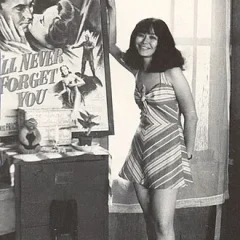 Flo Steinberg height profile photo