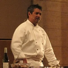 Floyd Cardoz height profile photo