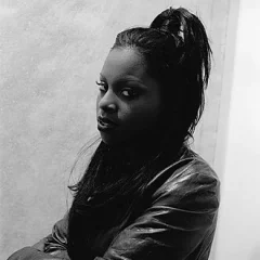 Foxy Brown (rapper) height profile photo