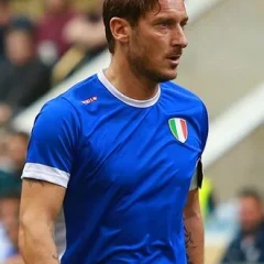Francesco Totti height profile photo