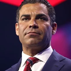 Francis Suarez height profile photo