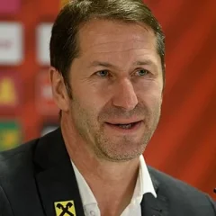 Franco Foda height profile photo
