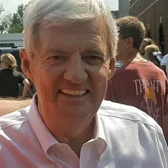 Frank Beamer height profile photo