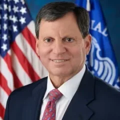 Frank Bisignano height profile photo
