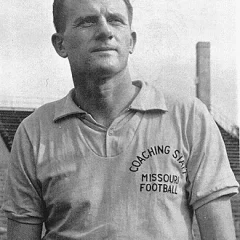 Frank Broyles height profile photo