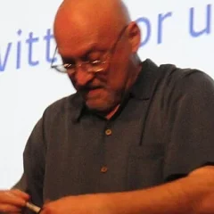 Frank Darabont height profile photo