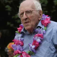 Frank Kameny height profile photo