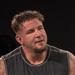 Frank Mir height profile photo