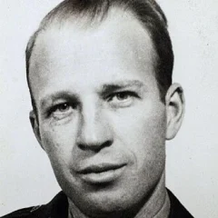 Frank Olson height profile photo