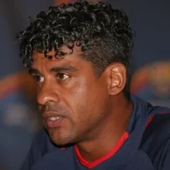 Frank Rijkaard height profile photo