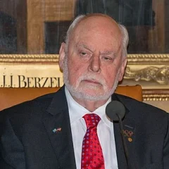 Fraser Stoddart height profile photo