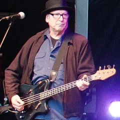 Fred Smith (bassist) height profile photo