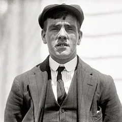 Frederick Fleet height profile photo