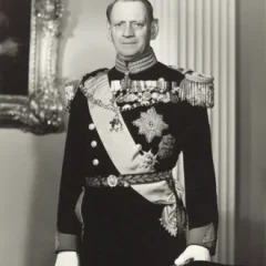 Frederik IX height profile photo