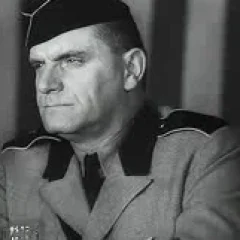 Fritz Julius Kuhn height profile photo