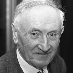 Fritz Zwicky height profile photo