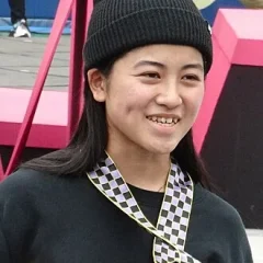 Funa Nakayama height profile photo